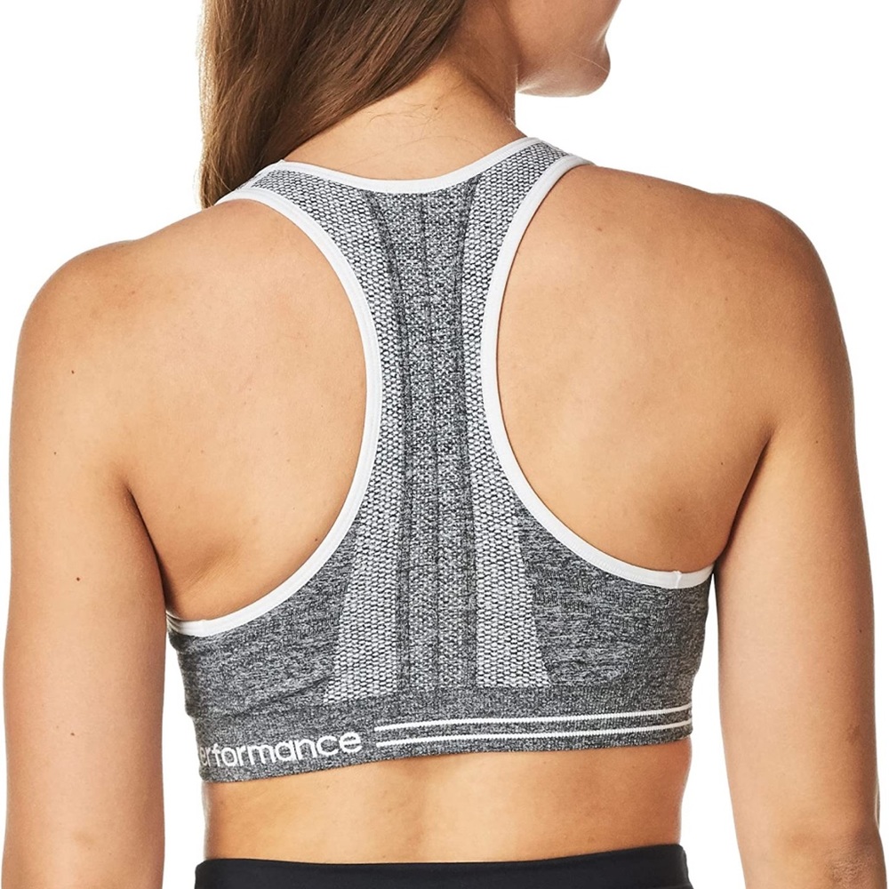 Women Performance Moisture Wicking Medium Impact Reversible Seamless Sports Bra